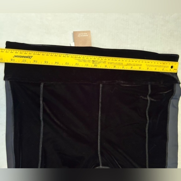 ALALA velvet tight black legging with side stripe detailing NWT Sz-2X. E6 - Picture 13 of 13
